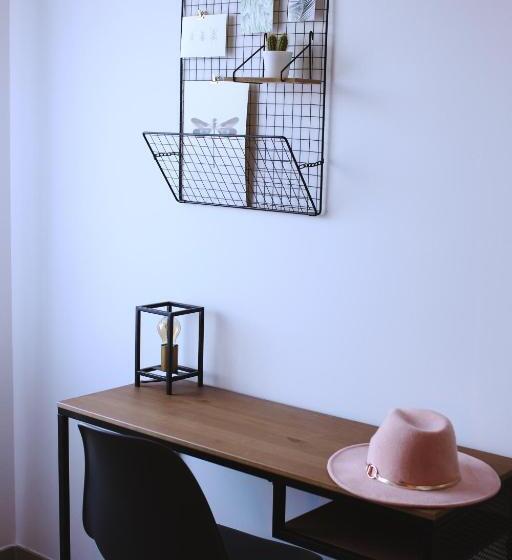 침실 1개 테라스 아파트, Clos De La Couturelle