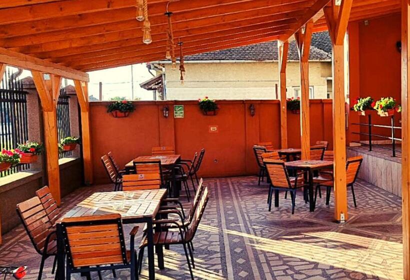 Номер Стандарт, Cusali Pensiune