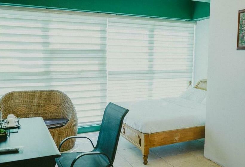 디럭스 룸, 2428 Suites
