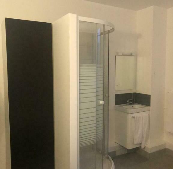 スタンダードルーム, L Entre Pots