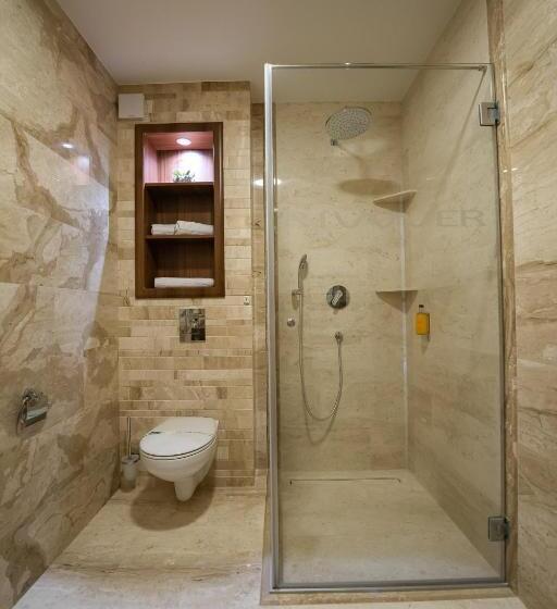 エコノミールーム, River