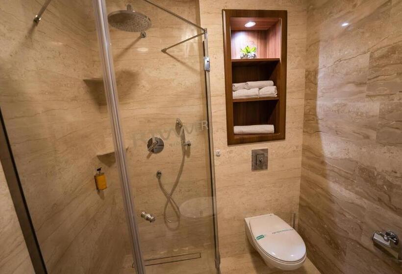 エコノミールーム, River