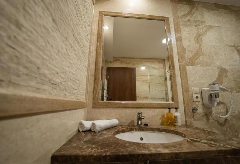 スタンダードルーム, River