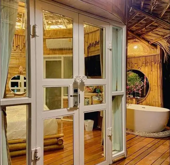 キングサイズベッドのスタンダードルーム, Jantara Resort And Restaurant