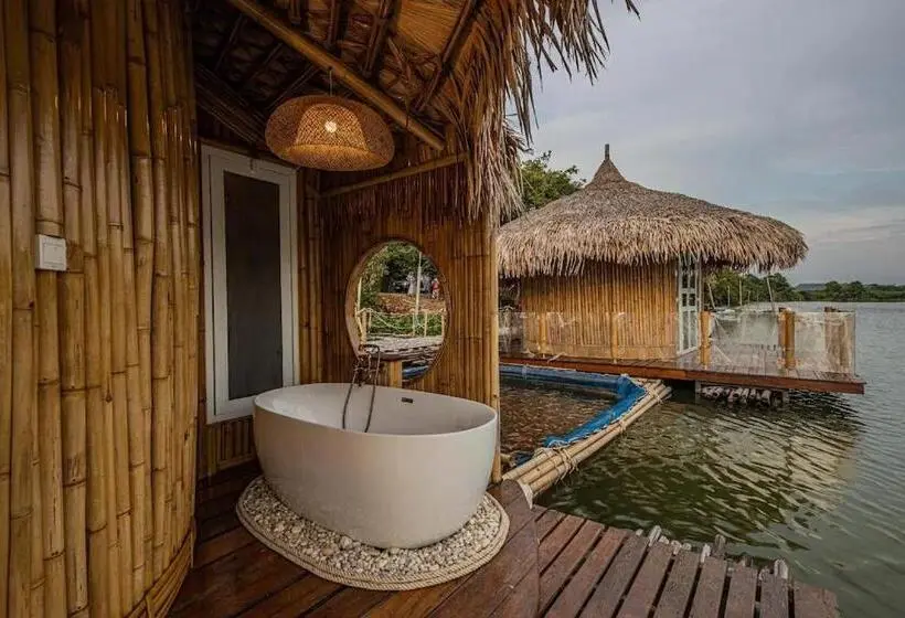 キングサイズベッドのスタンダードルーム, Jantara Resort And Restaurant