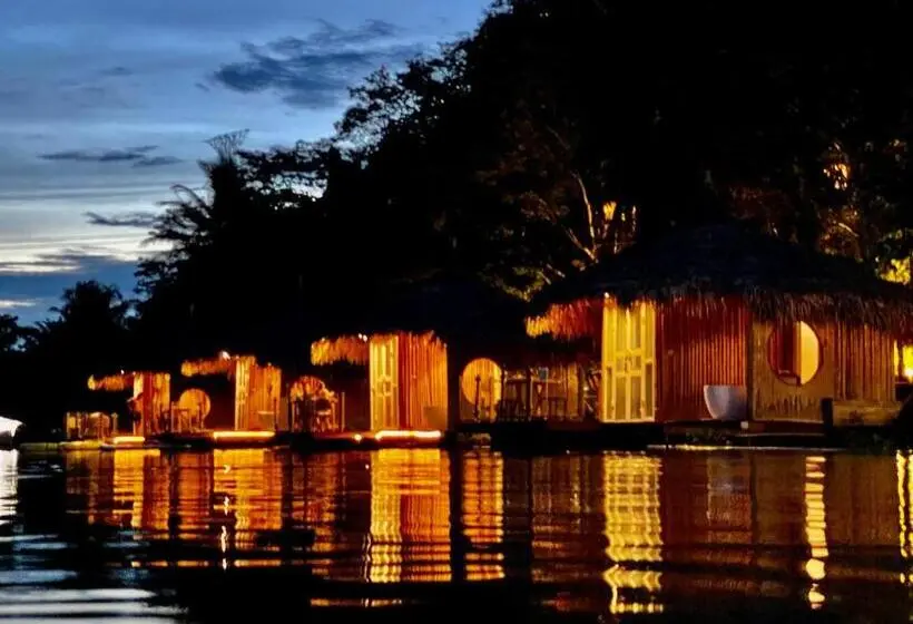 キングサイズベッドのスタンダードルーム, Jantara Resort And Restaurant