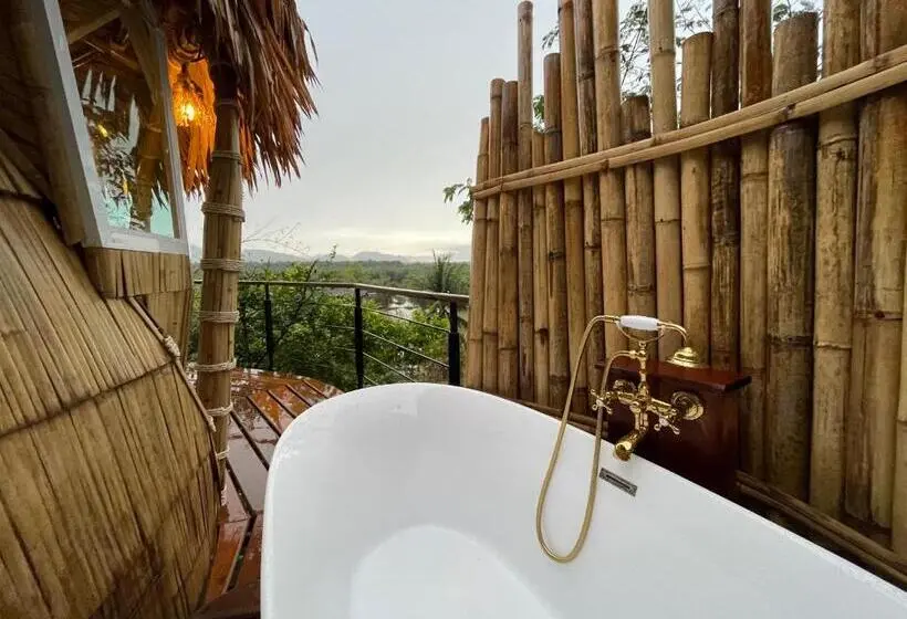 キングサイズベッドのデラックスルーム, Jantara Resort And Restaurant