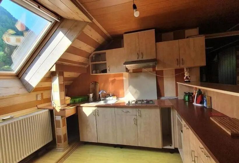 Huoneisto 1 Makuuhuone Parveke, Casa Petruta Dambovicioara