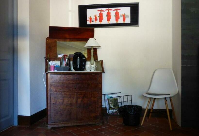 Familie Værelse, Chambres D Hôtes Les Muscaris