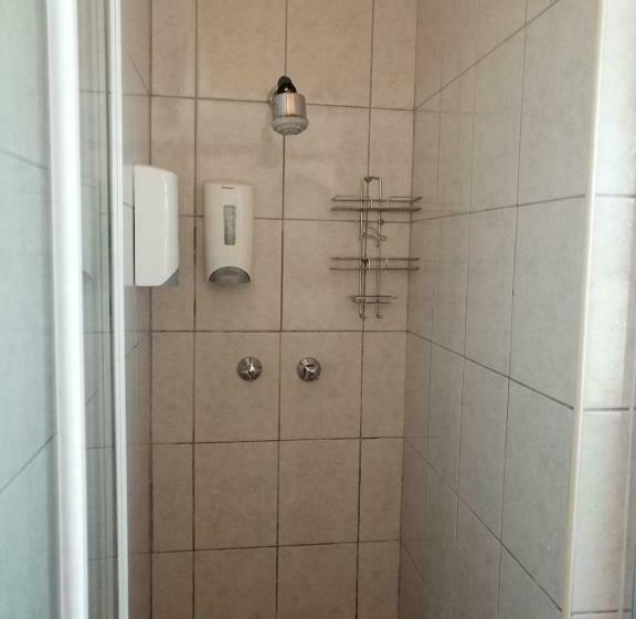 חדר סטנדרט עם מיטת קינג, Lenasia Guest Lodge