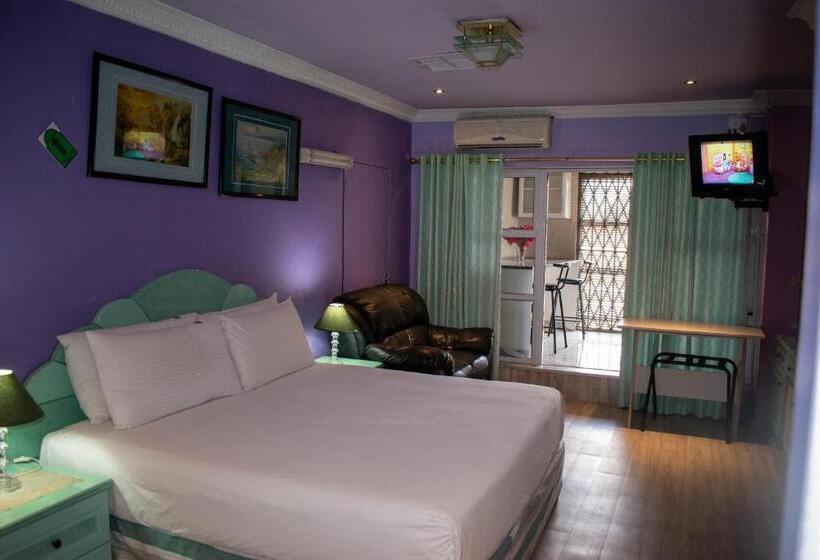 חדר דלוקס עם מיטת קינג, Lenasia Guest Lodge