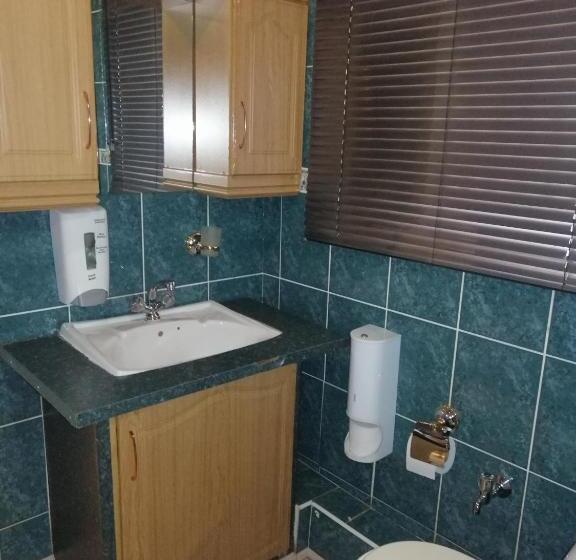 جناح ديلوكس سرير كينج, Lenasia Guest Lodge