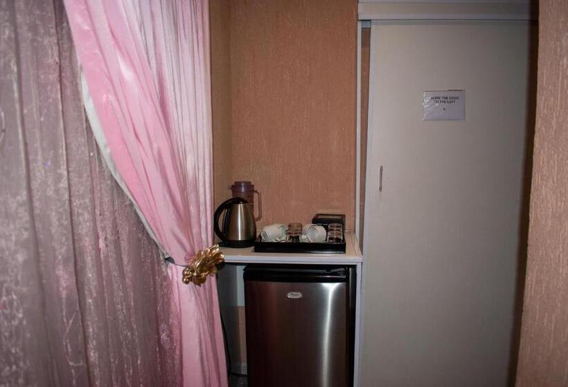 חדר משפתחתי סופריור, Lenasia Guest Lodge