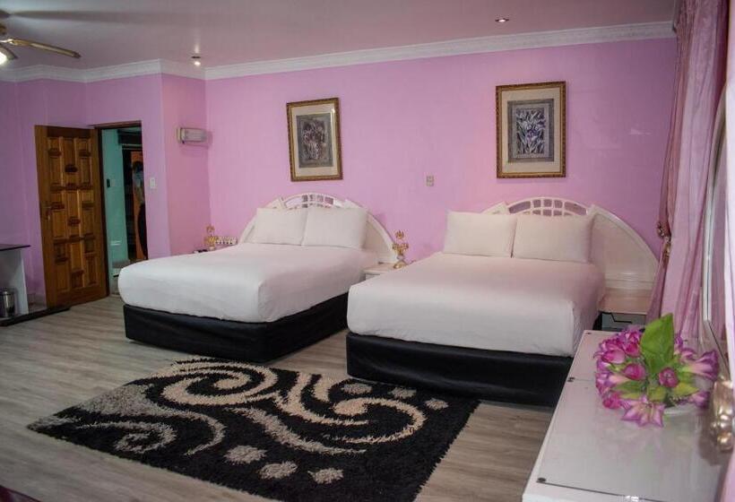 חדר משפתחתי סופריור, Lenasia Guest Lodge