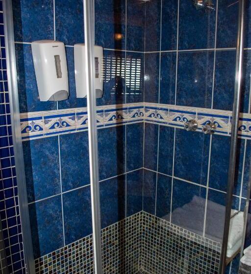 غرفة إقتصادية, Lenasia Guest Lodge