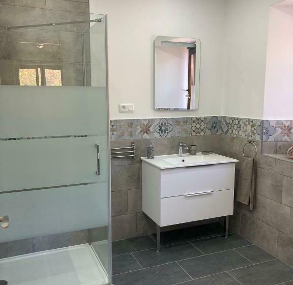 Номер Стандарт, Les Deux Chevaux Chambres D’hôtes