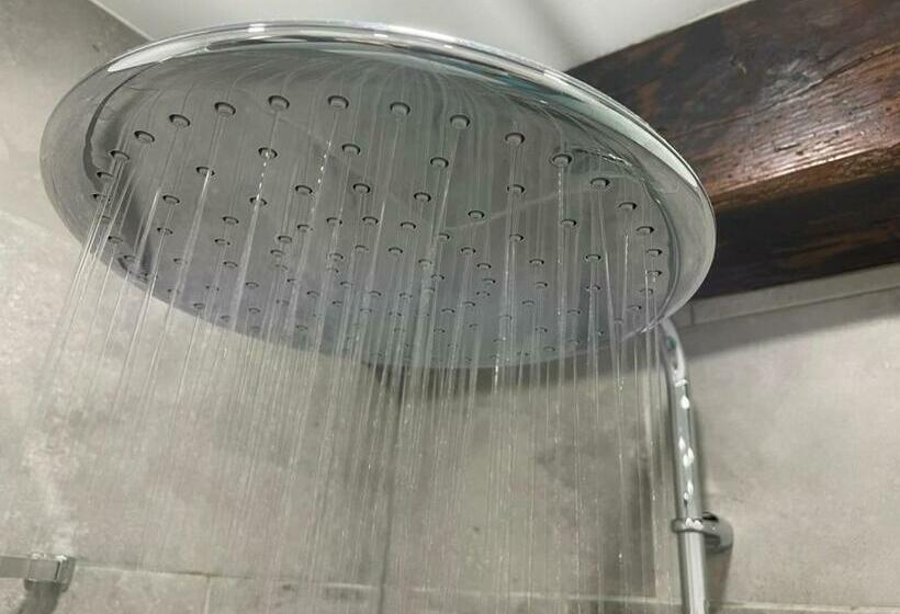 Номер Стандарт Вид на Сад, Les Deux Chevaux Chambres D’hôtes