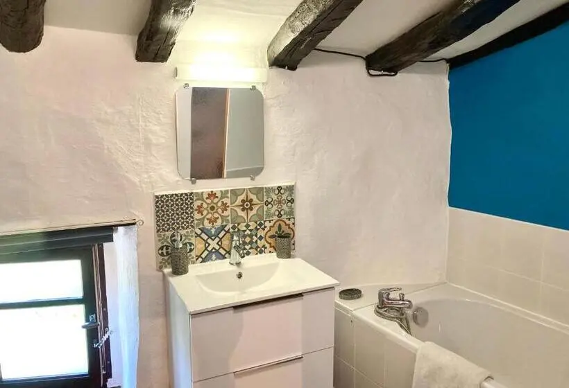 スタンダードトリプルルーム, Les Deux Chevaux Chambres D’hôtes