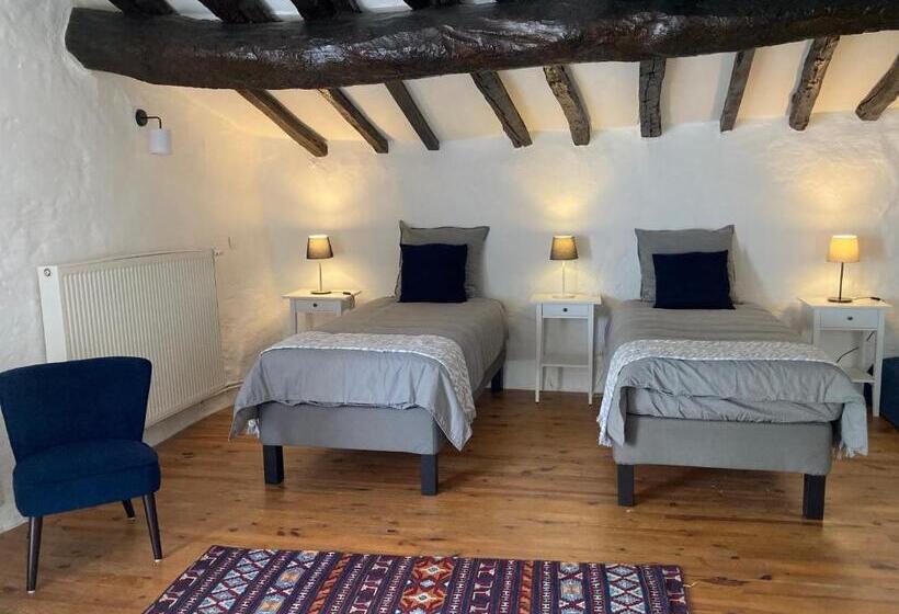 Номер Стандарт Трехместный, Les Deux Chevaux Chambres D’hôtes