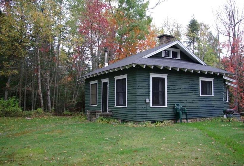 شاليه غرفة نوم واحدة, White Pine Camp