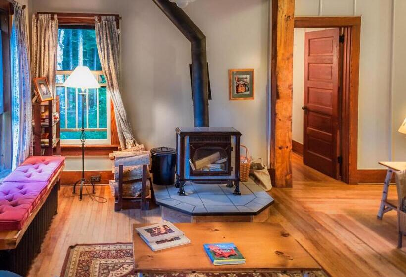 شاليه غرفة نوم واحدة, White Pine Camp