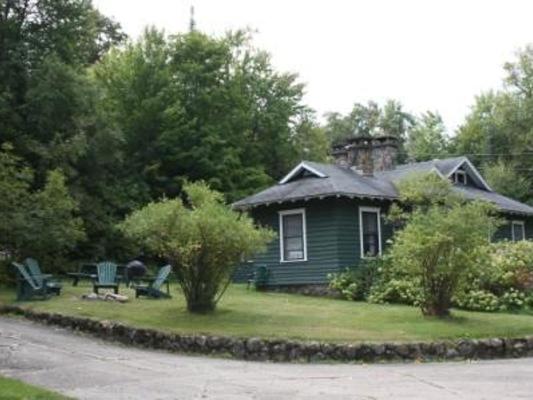 كابينة, White Pine Camp