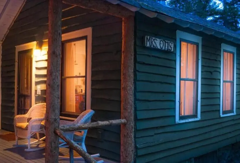シャレー・スペリアー1寝室, White Pine Camp