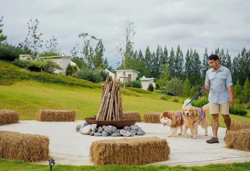 バルコニー付きデラックスルーム, Sol Glamping At Khao Yai