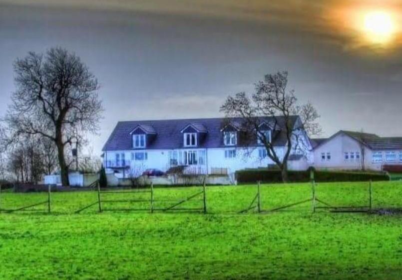 غرفة قياسية, The Green Monkey Lux Suite At The Grumpy Schnauzer B&b Private Hot Tub, Gym, Breakfast, Stunning!