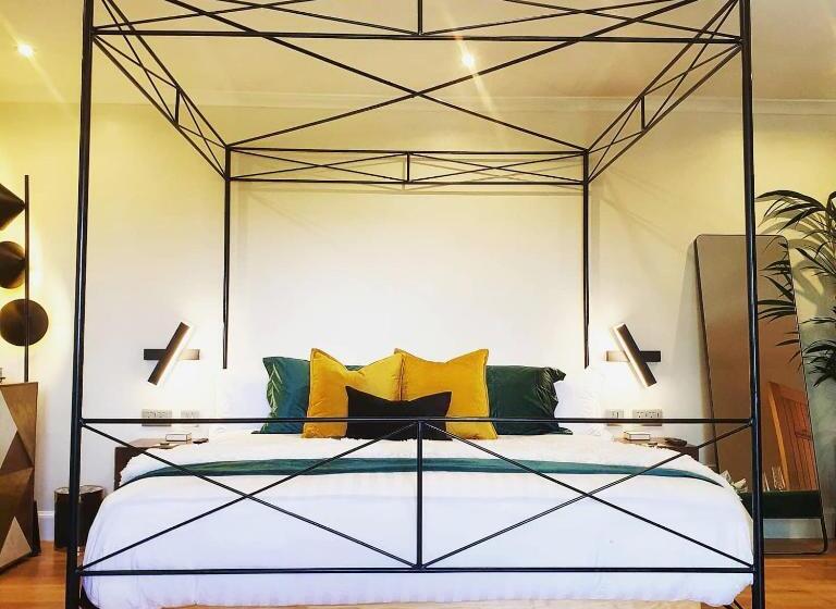 Номер Стандарт, The Green Monkey Lux Suite At The Grumpy Schnauzer B&b Private Hot Tub, Gym, Breakfast, Stunning!