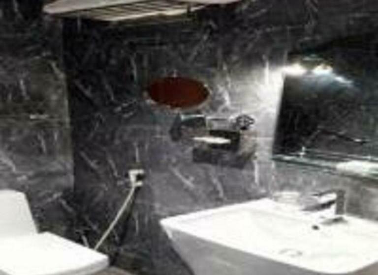 标准工作室, Nawa Madinah