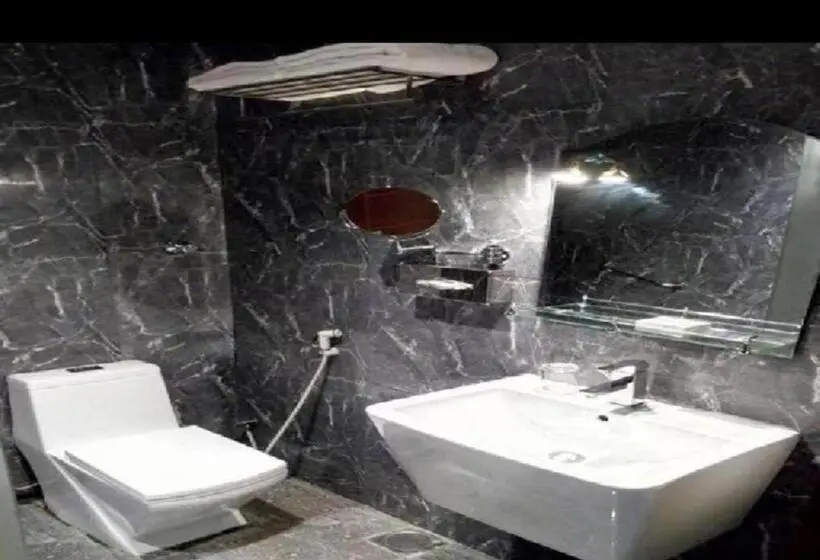 ジュニアスイート, Nawa Madinah