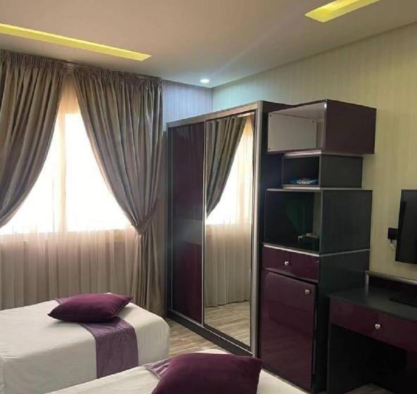 标准三人间, Nawa Madinah