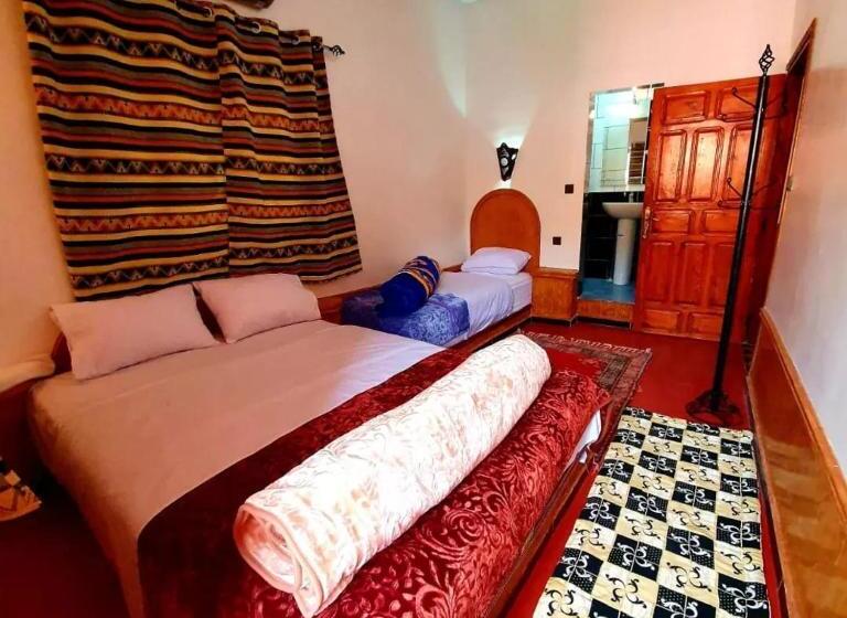 חדר סטנדרט לשלושה, Auberge La Belle Vue Dades