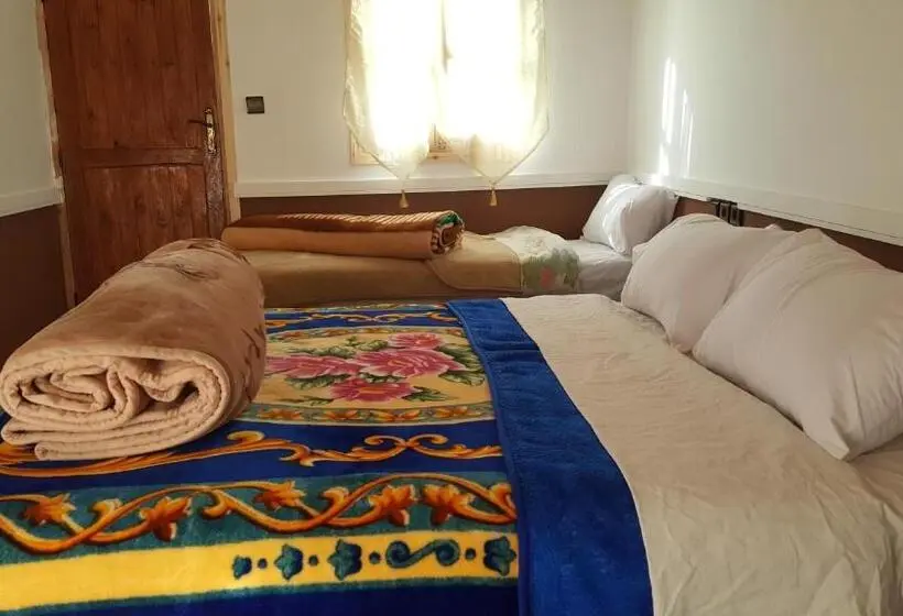 バルコニー付きスタンダードトリプルルーム, Auberge La Belle Vue Dades