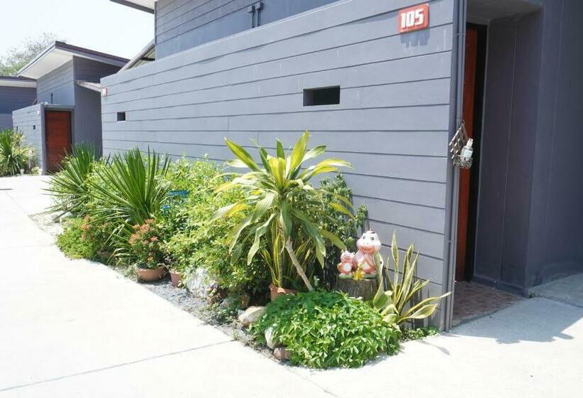 חדר סטנדרט עם מיטת קינג, กรณวรรณ รีสอร์ท