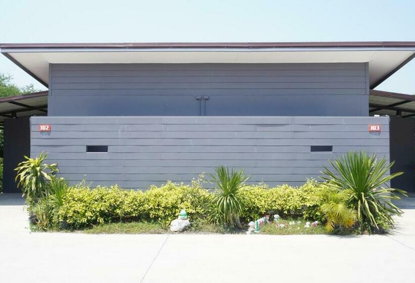 חדר סטנדרט עם מיטת קינג, กรณวรรณ รีสอร์ท