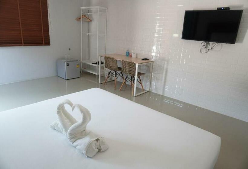 חדר סטנדרט עם מיטת קינג, กรณวรรณ รีสอร์ท