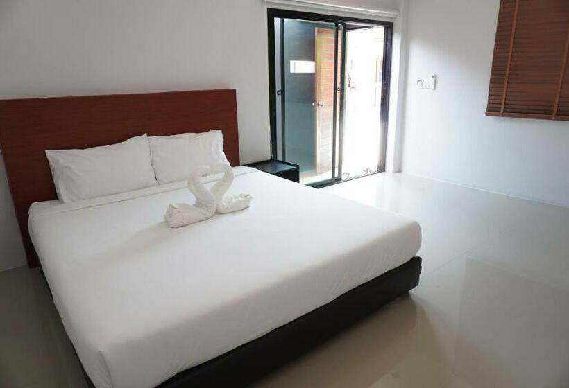 חדר סטנדרט עם מיטת קינג, กรณวรรณ รีสอร์ท