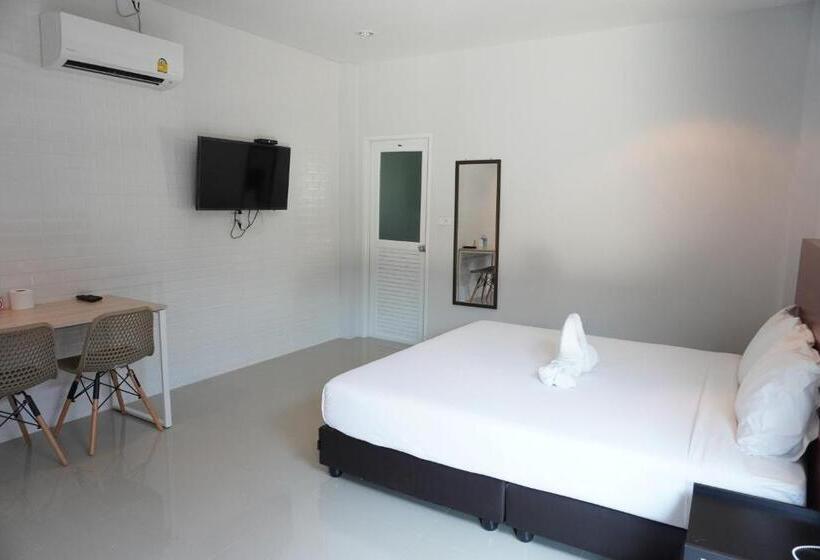 חדר סטנדרט עם מיטת קינג, กรณวรรณ รีสอร์ท