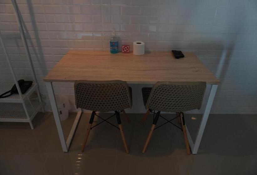 חדר סטנדרט עם מיטת קינג, กรณวรรณ รีสอร์ท