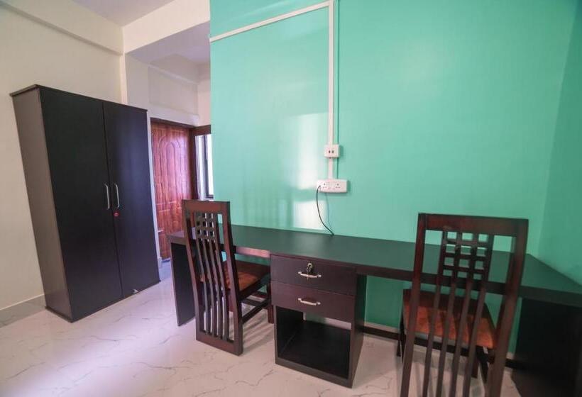 غرفة ديلوكس سرير كينج, Jungle Eco Mansion