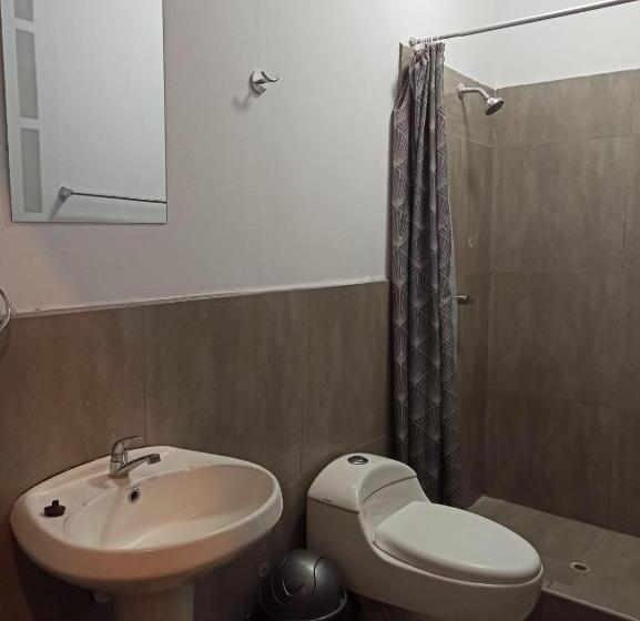 اتاق استاندارد با بالکن و چشمانداز دریا, Hospedaje Las Brisas De Zorritos