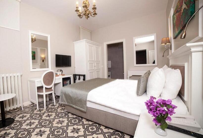 غرفة قياسية مزوَّدة بجاكوزي, Triada Hotel Buyukada