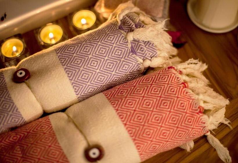 غرفة قياسية مزوَّدة بجاكوزي, Triada Hotel Buyukada