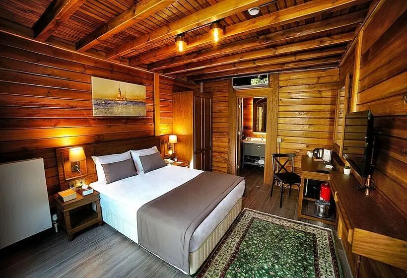 بانگلوی لوکس, Triada Hotel Buyukada