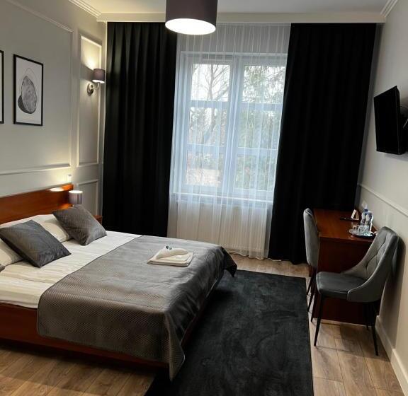 高级单人间, Nad Starą Nidą