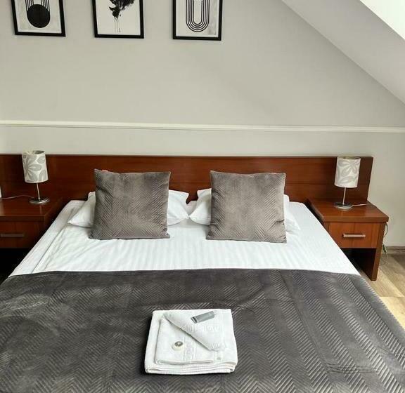 标准间, Nad Starą Nidą