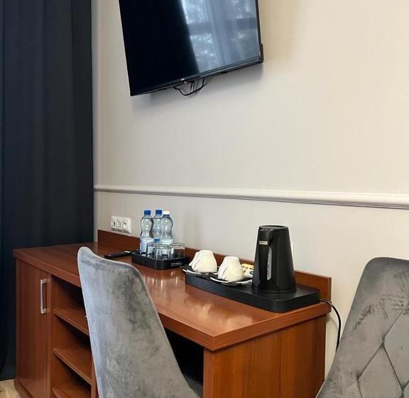 标准单人间, Nad Starą Nidą