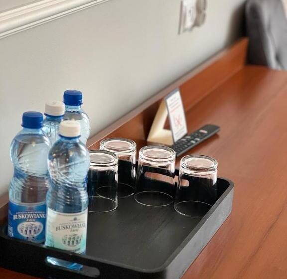 四人标准间, Nad Starą Nidą